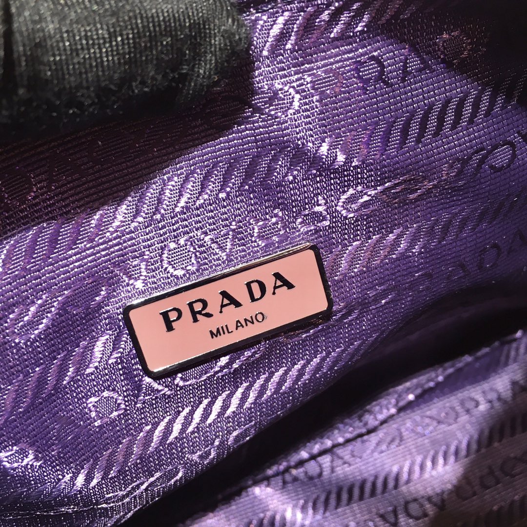 Prada Mini Re Nylon Re Edition 2000 Hobo Bag Handbag Wisteria 1NE515